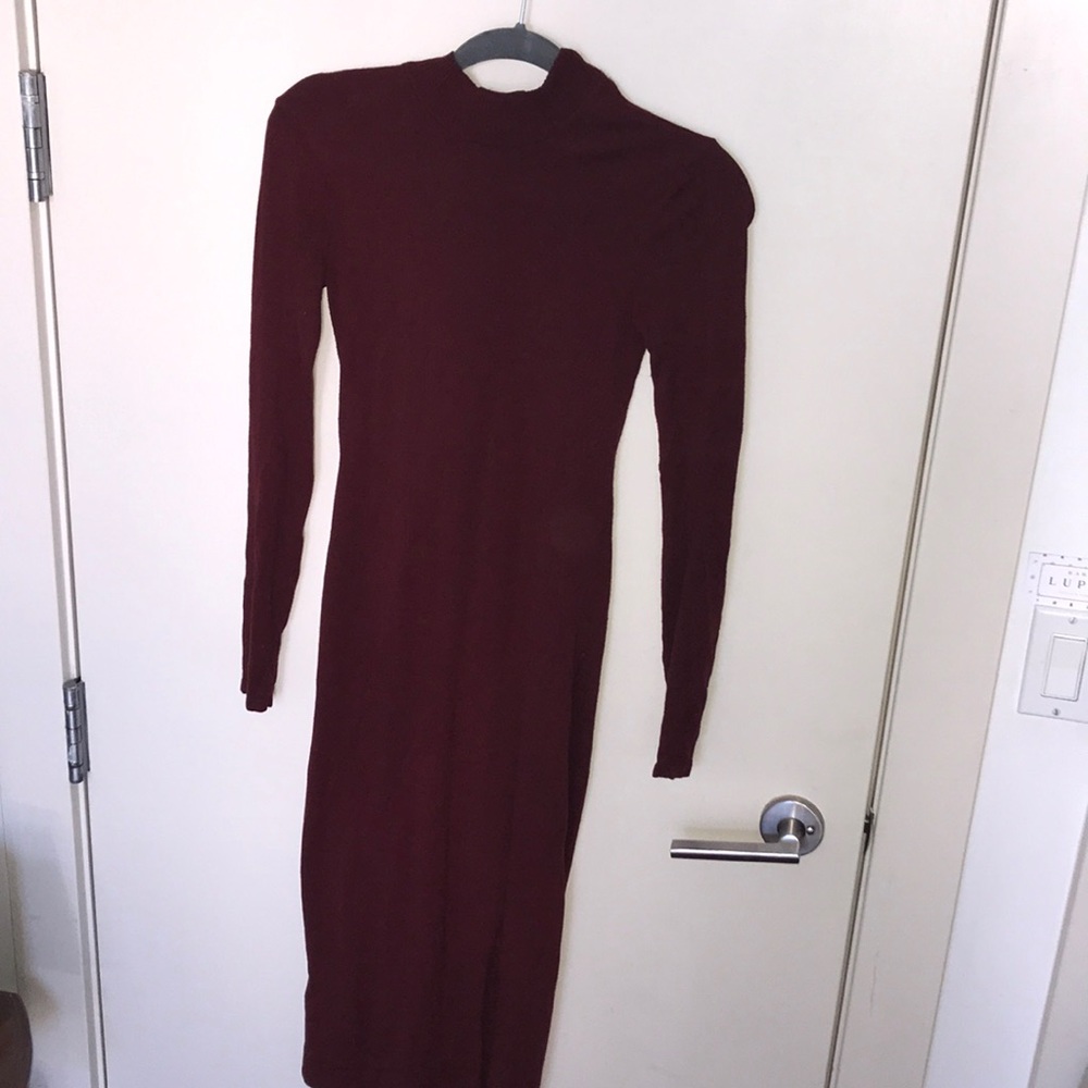 BCBGeneration Maroon Sweater dress with slit. XXS